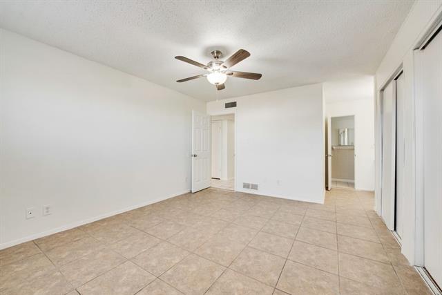 Building Photo - 3824 Cibolo Dr