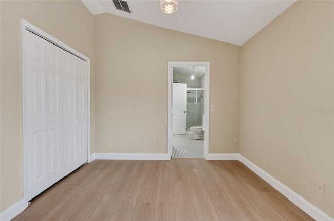 Building Photo - 1851 Great Falls Way