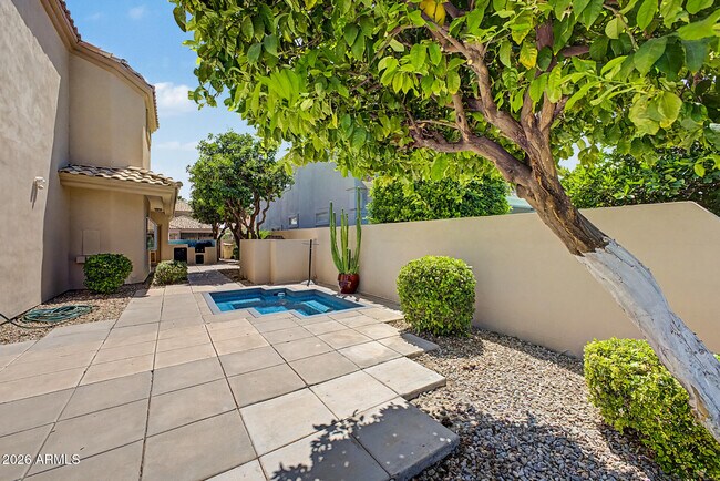 Building Photo - 5812 W Del Lago Cir