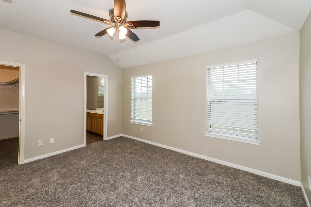 Building Photo - 4966 N Cancun Dr