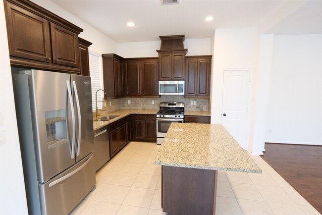 Building Photo - 12211 Stellano Ln