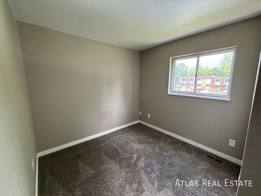 Building Photo - 12883 W Alameda Dr