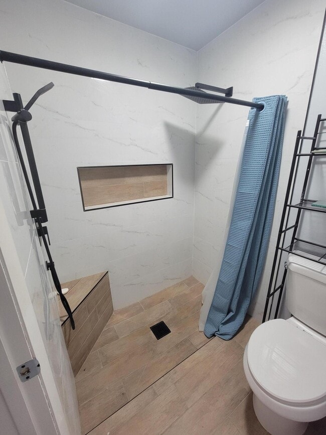 Building Photo - 104 Arrowhead Cir