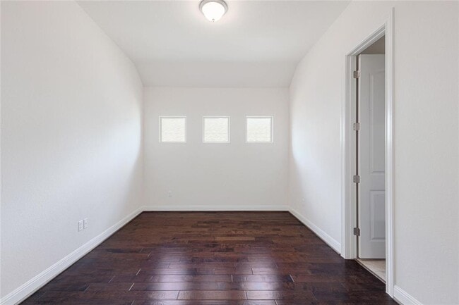 Building Photo - 186 Brentwood Dr