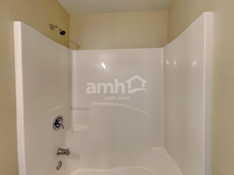 Building Photo - 3073 Running River Ct