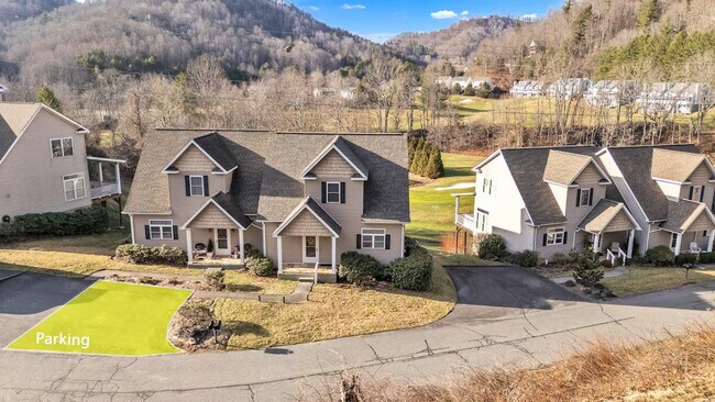 Building Photo - 270 Creatwood Trail