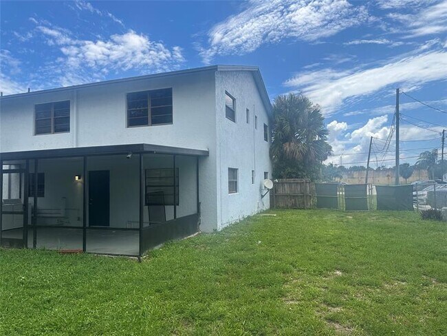 Building Photo - 8507 Sunset Dr