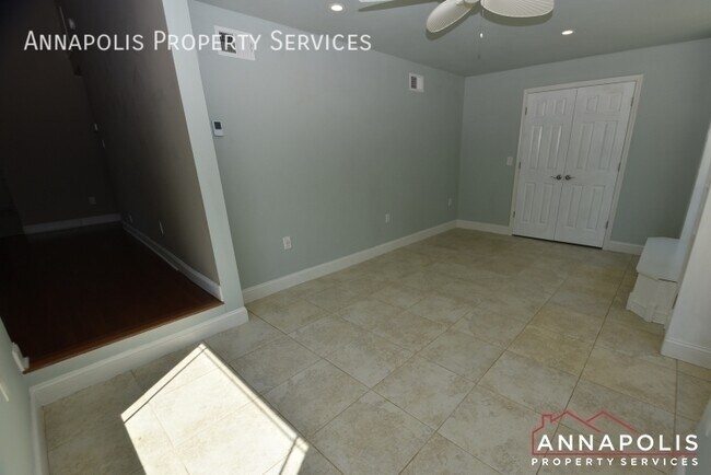 Building Photo - 1195A Bayview Vista-