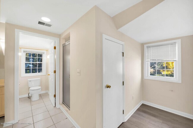 Building Photo - 800 Navesink River Rd