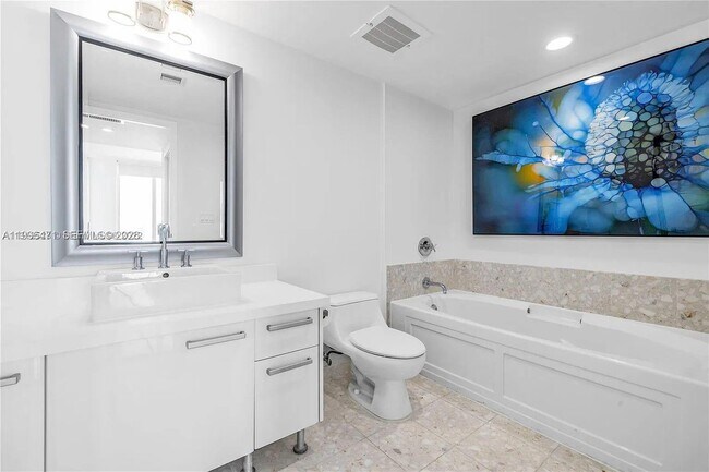 Building Photo - 185 SW 7th St