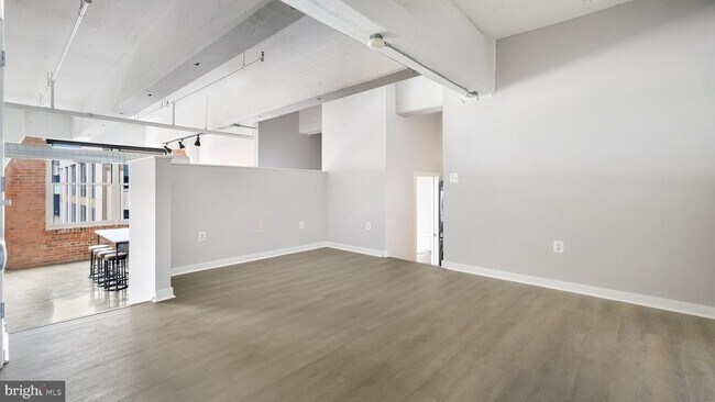 Building Photo - 444 N 4th St