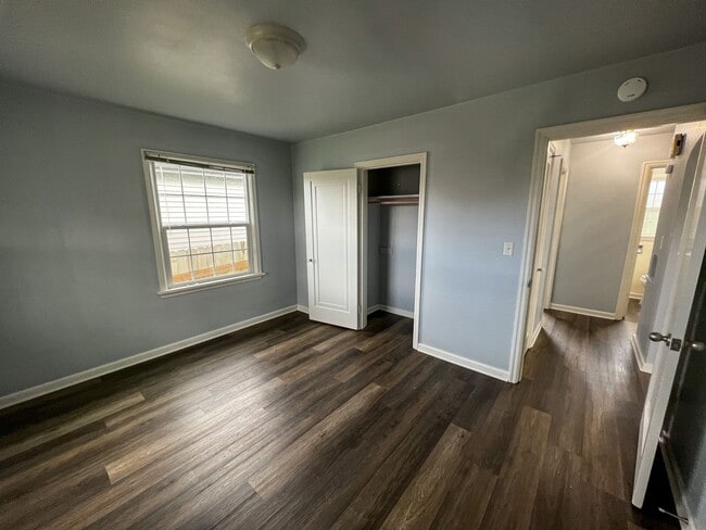 Building Photo - 396 23rd St NE