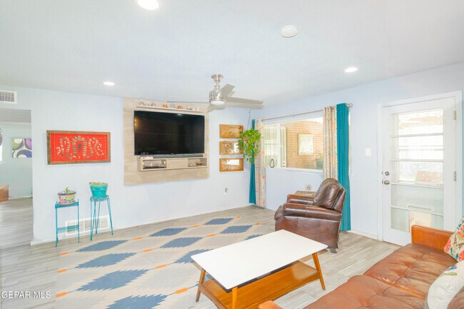 Building Photo - 3417 Aberdeen St