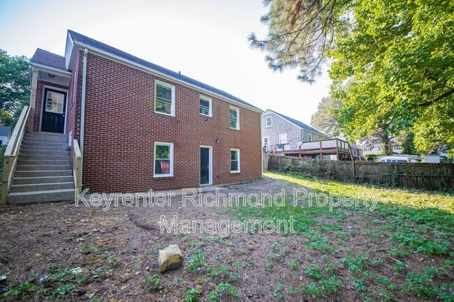 Building Photo - 1001 Colonial Ave