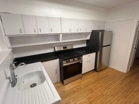 Building Photo - 2309 S Darien St