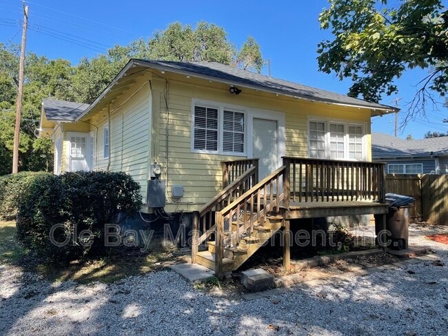 Building Photo - 2153 Dauphin St
