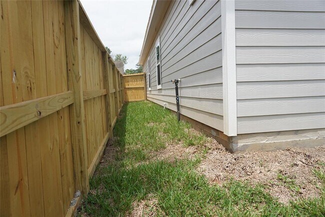 Building Photo - 9765 Black Gum