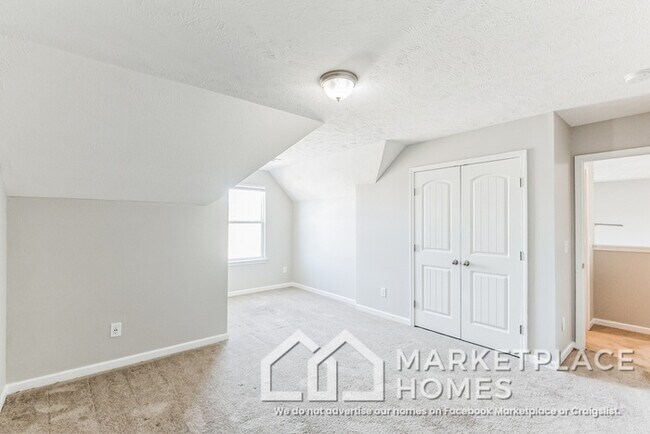 Building Photo - 741 Hollandale Rd