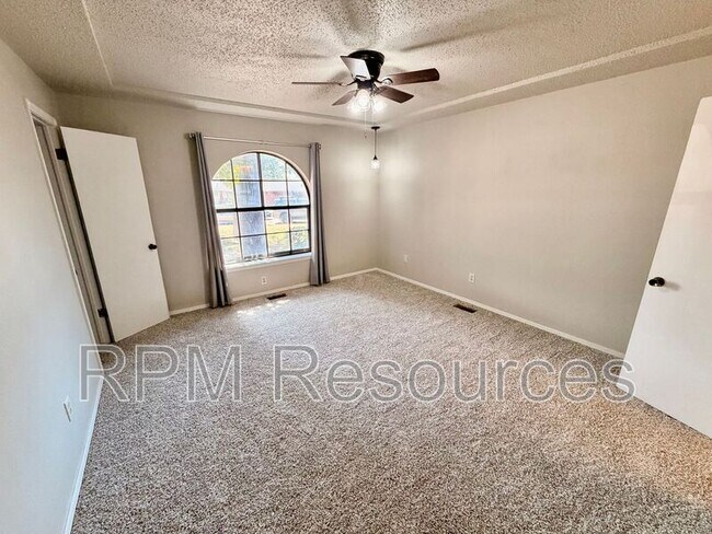 Building Photo - 1208 Beano Bend