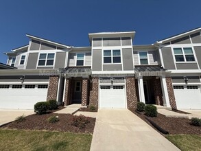 Building Photo - 181 Millennium Dr