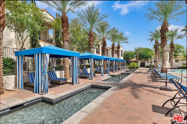 Building Photo - 77709 Tradition Dr