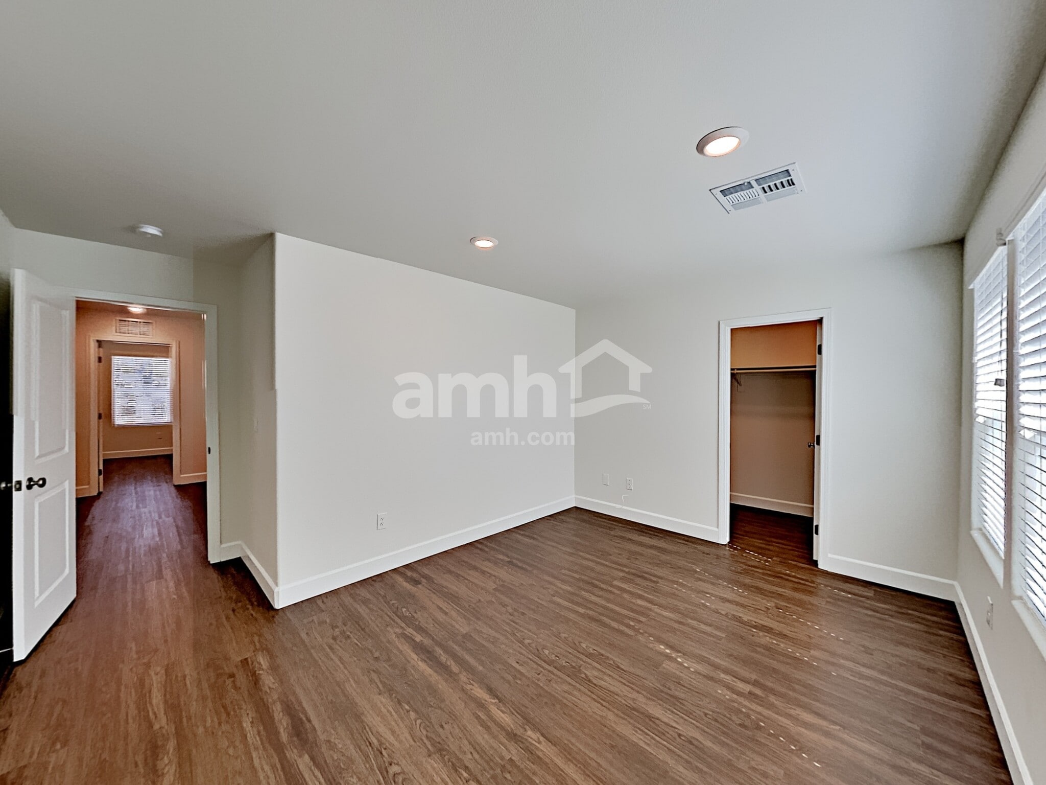 Building Photo - 1518 Golden Hour Ave