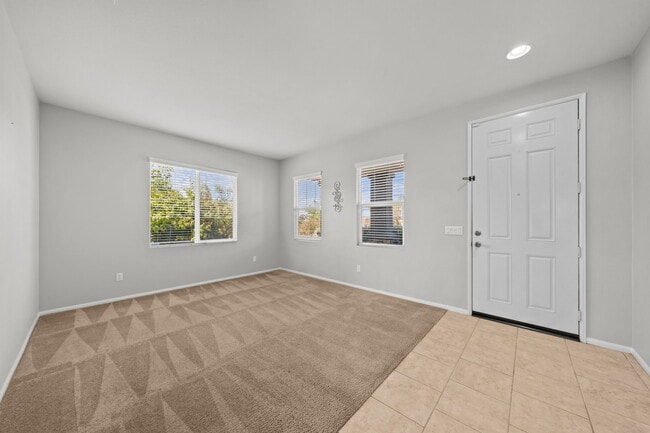 Building Photo - 34081 Clovis Way
