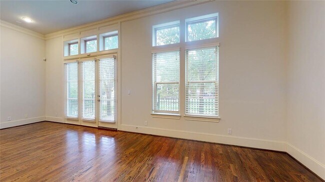 Building Photo - 1708 Upland Lakes