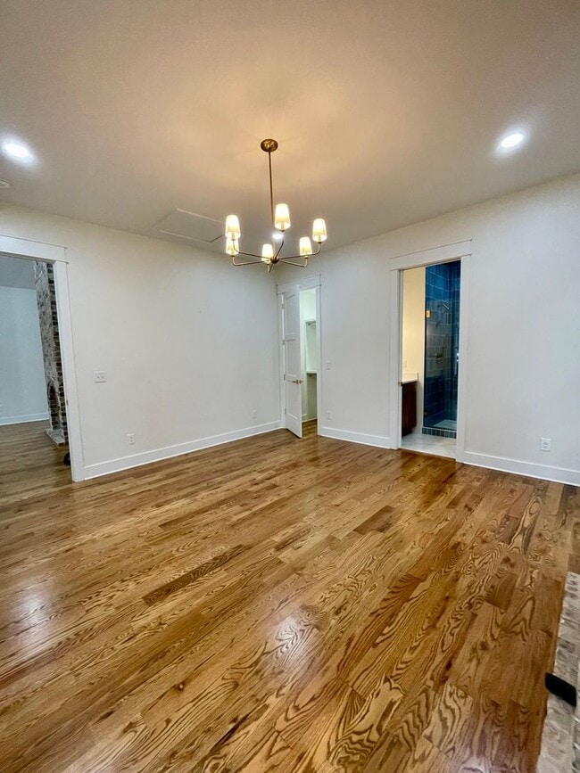 Building Photo - 323 50th Ave N