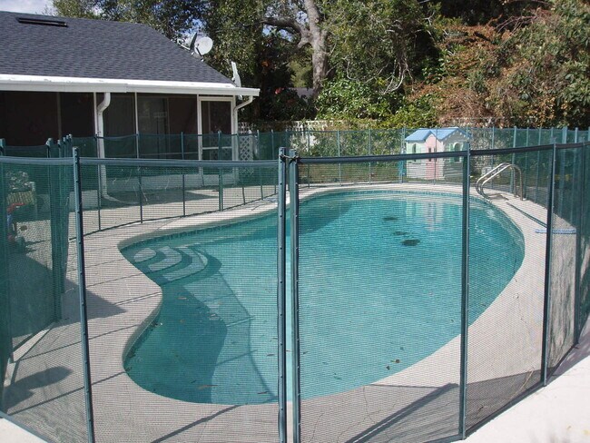 Building Photo - WINTER PARK POOL HOME WITH WINTER PARK SCHOOLS! (Orange County Winter Park Schools)