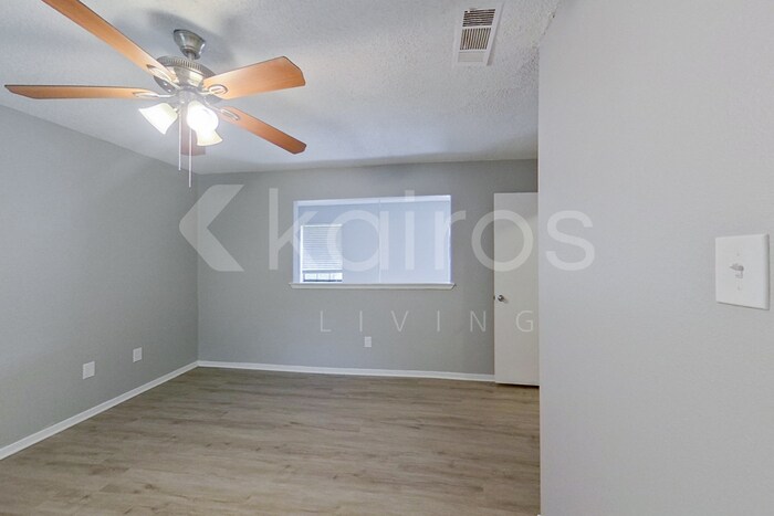 Building Photo - 2140 Woodnote Ln