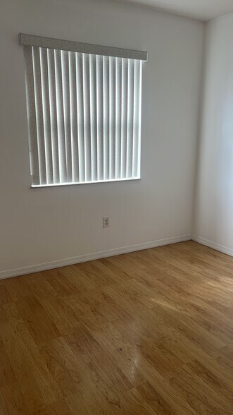 Guest Bedroom - 6202 NW 116th Pl