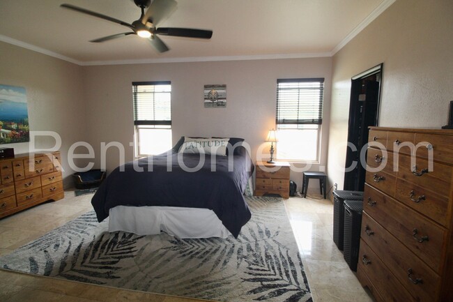 Building Photo - 2802 Piantino Cir