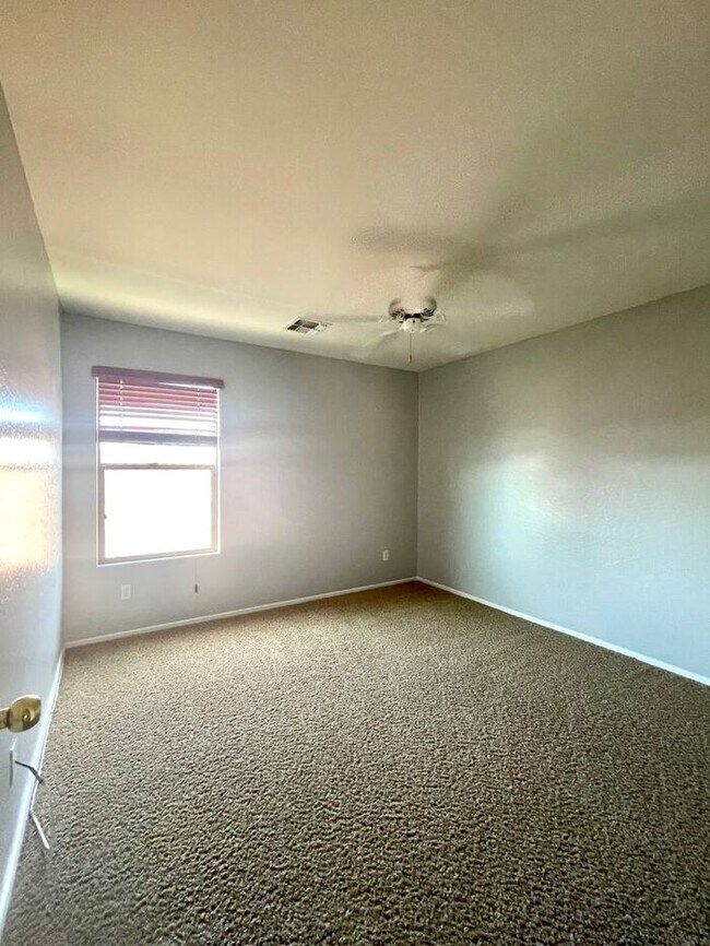 Building Photo - COMING SOON- Beautiful 2 Story Home, 5 Bed, 3 Bath in Gilbert, AZ