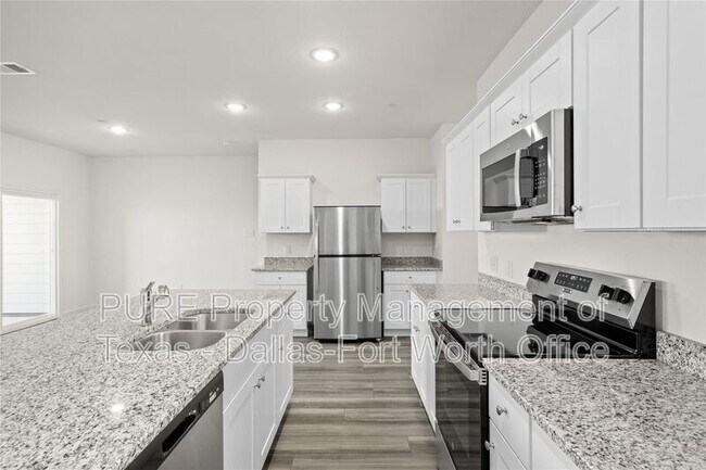 Building Photo - 241 Berthe Ct