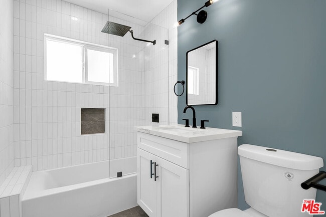 Building Photo - 1021 N Genesee Ave