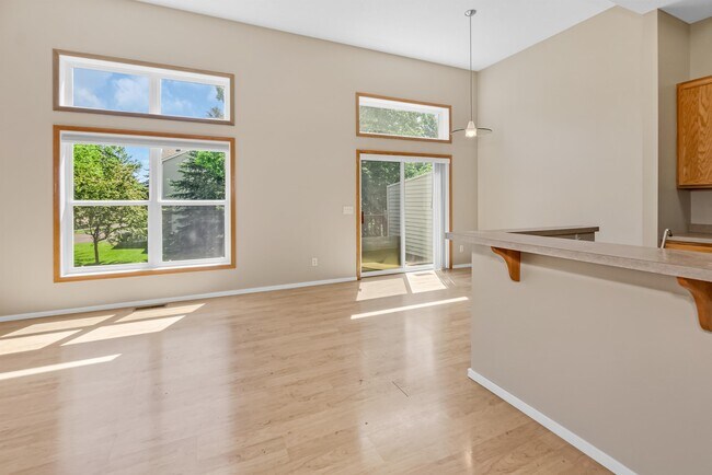 Building Photo - 15612 Float Ct