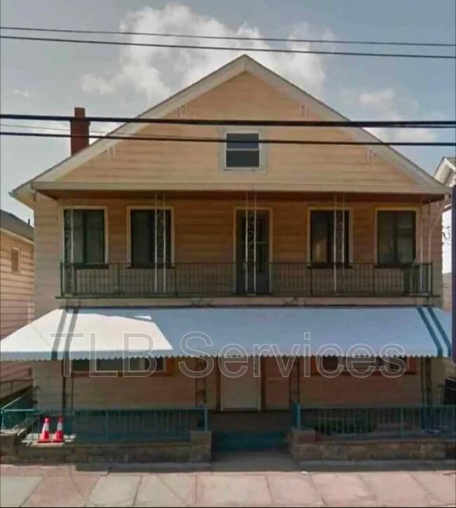 Primary Photo - 1310 Pittston Ave
