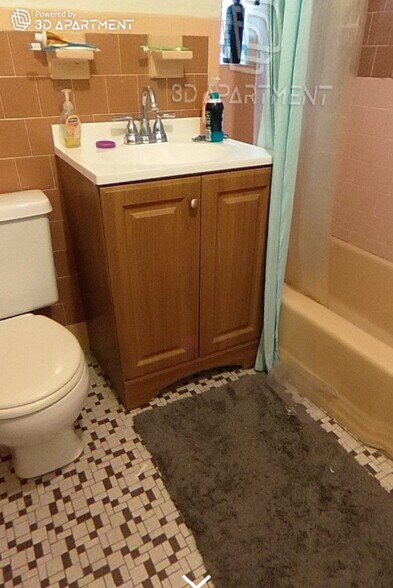 Building Photo - 104 Warren St