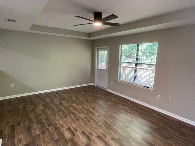 Building Photo - 2310 Timber Oak Ln