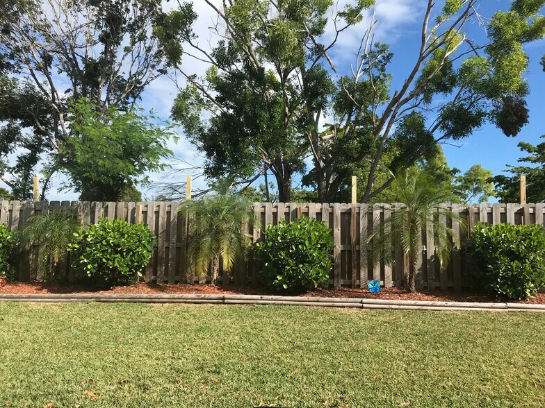 Building Photo - 28261 SW 128th Pl