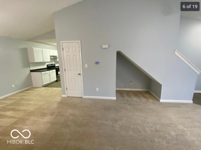 Building Photo - 628 Mountain Pine Dr