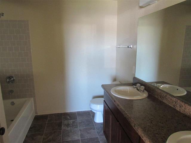 Building Photo - NICE 3 BEDROOM CONDO IN SUNSET MOUNTAIN VILLAS!