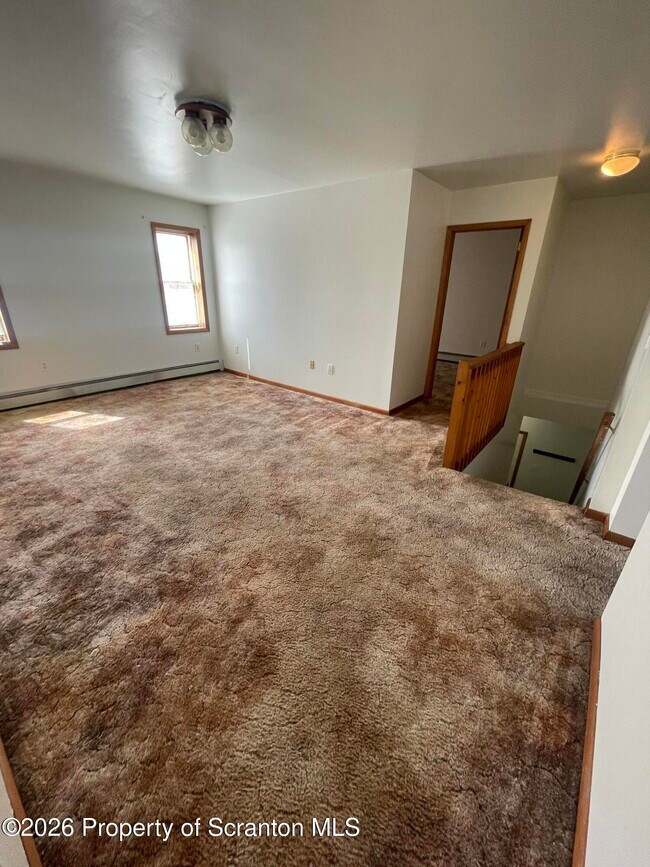 Building Photo - 715 Mill St