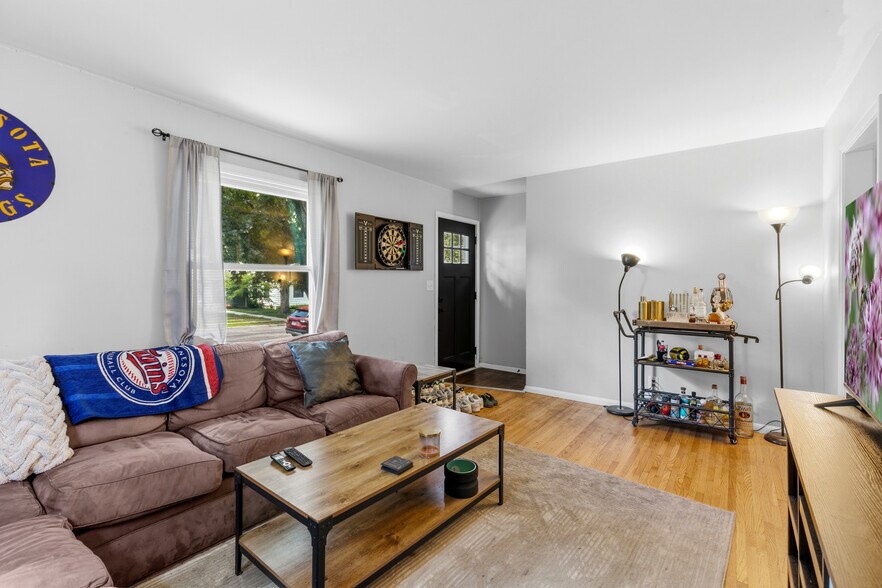 Building Photo - 2809 Brunswick Ave S