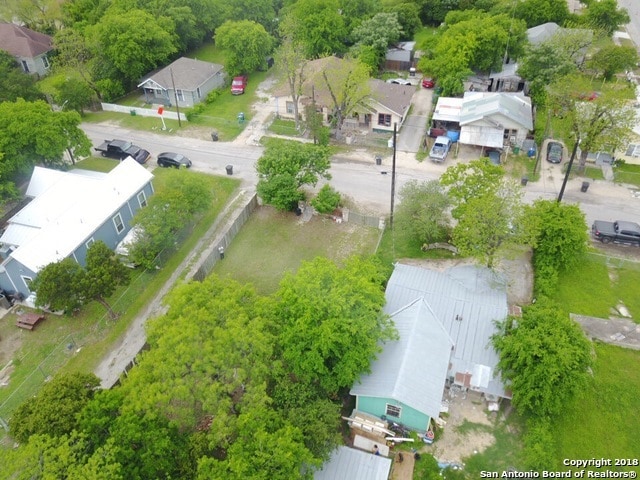 Building Photo - 622 Muncey-