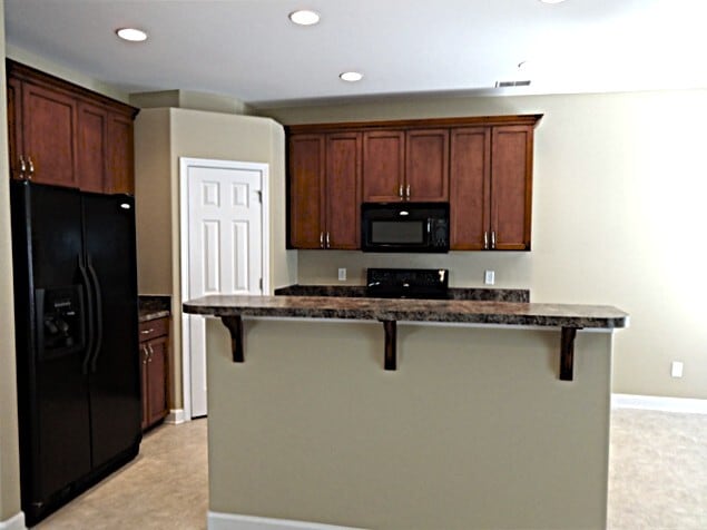 Building Photo - 35 Summer Hill Ct