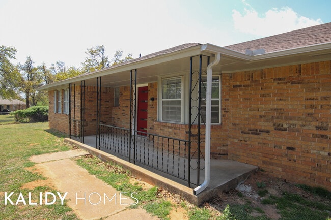 Building Photo - 1891 Lytal Ln