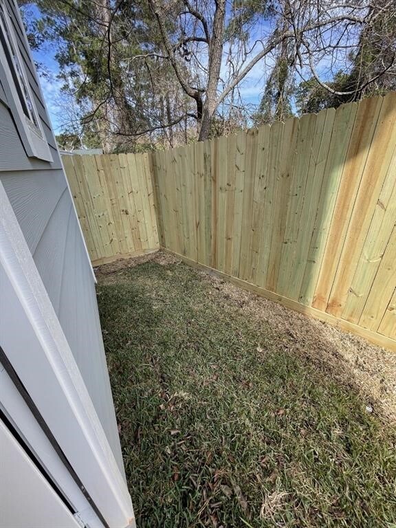 Building Photo - 16682 E Forrestal St