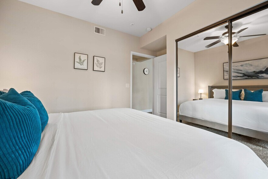 Building Photo - 11380 S Virginia St